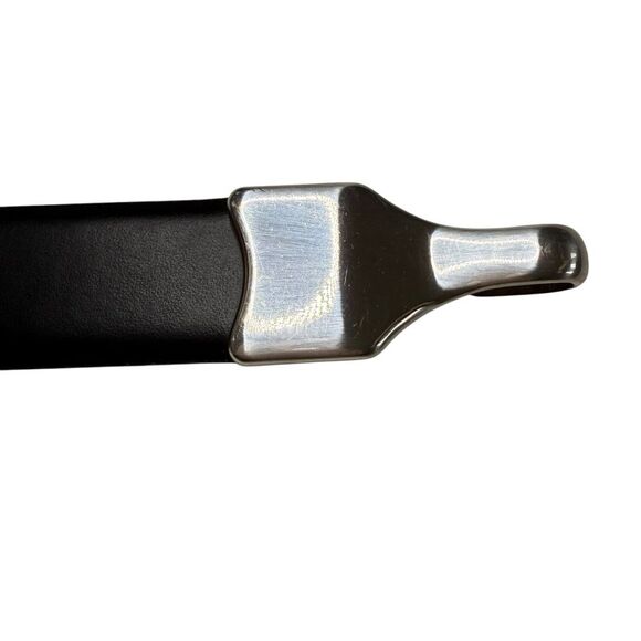 Chicos Adjustable Black Leather Belt Silver Hardware Hook and Loop Pebbled Sz ML